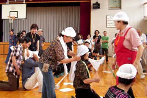 新栄小学校区自主防災会　防災訓練の写真